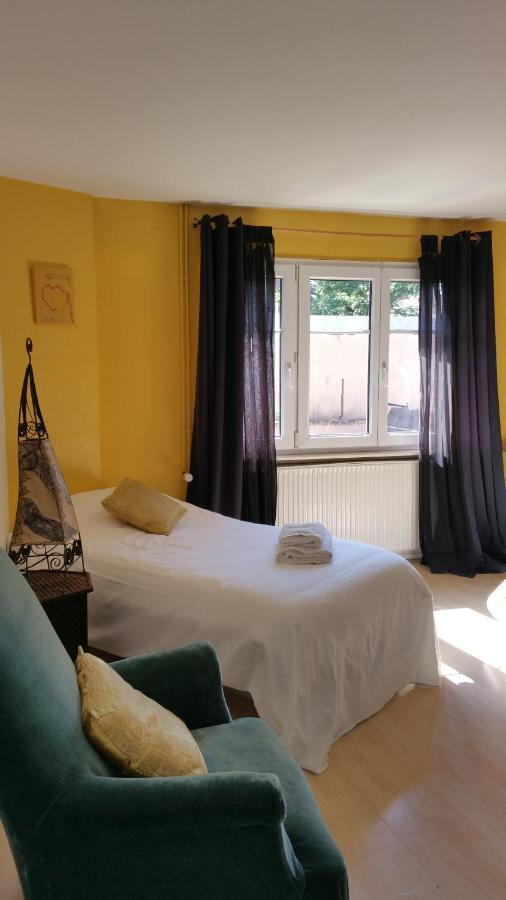 Chambres Touristiques La Cour Des Hotes Obernai Dış mekan fotoğraf